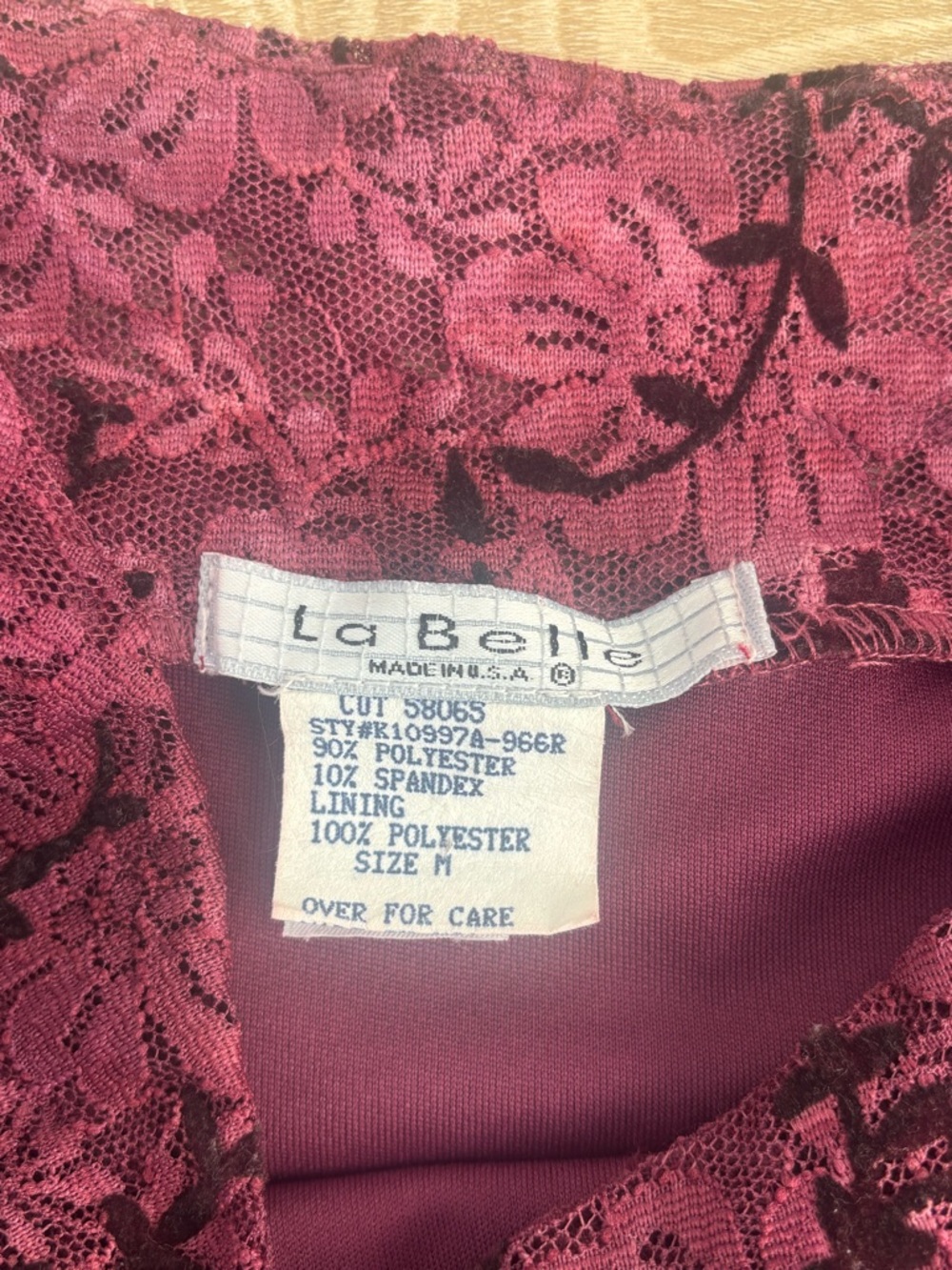 Vintage 90s La Belle Purple Red Lace Floral Velvet Boatneck Fitted Top - Picture 6 of 9